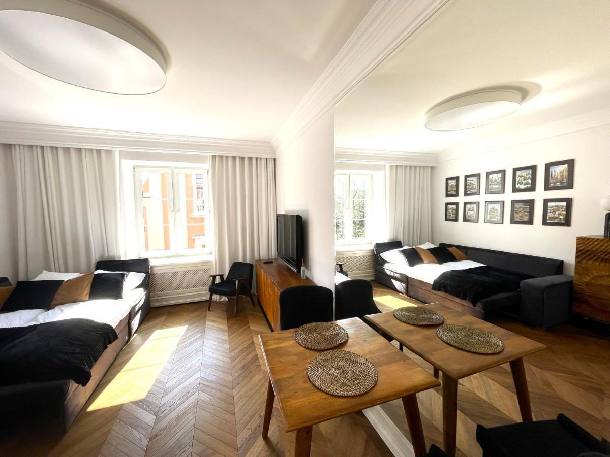 Warsaw Miodowa Apartments - Old Town - Stare Miasto ภายนอก รูปภาพ
